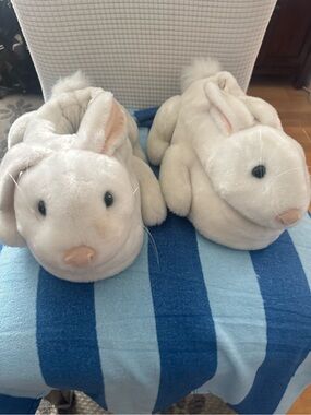 Monty Python Slippers, Rabbit with Big Pointy Teeth, Adult Size
